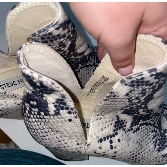 Steve Madden Snakeskin Booties Womens 9 Block Heel Ankle Boots Statement Fashion - Picture 6 of 7